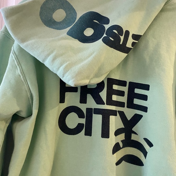 Free City Zip up - Picture 6 of 6